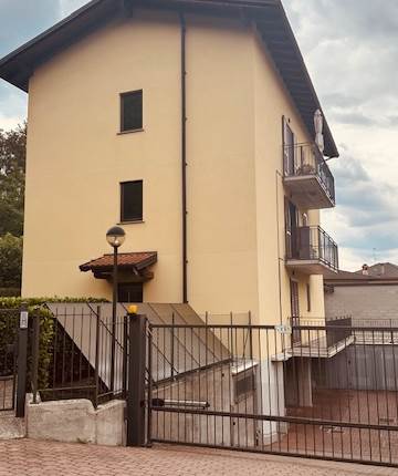 Como: